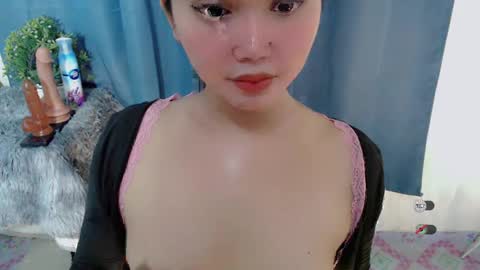 Snapshot of haylee_slut chatting on February 21, 2:17 am haylee online show from February 21, 2:17 am