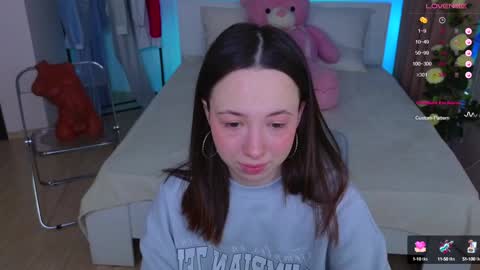 Hayle online show from February 4, 5:21 am