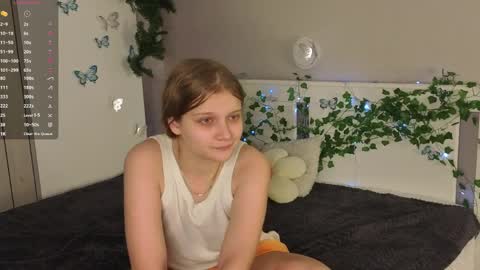 Jenny online show from April 3, 3:21 pm