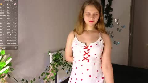 Jenny online show from April 15, 7:58 pm