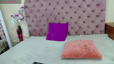 Snapshot of hazel_agata chatting on December 9, 5:52 pm Agata online show from December 9, 5:52 pm