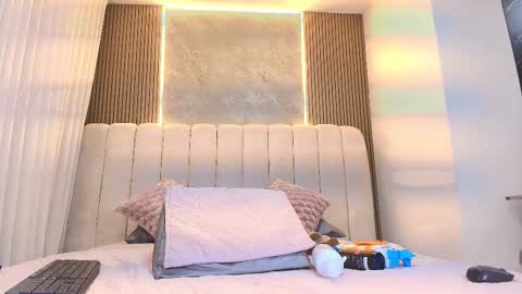 kataleya online show from February 18, 7:21 pm