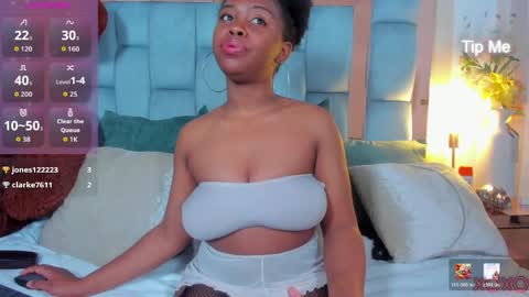 hazel_lanee online show from May 15, 4:30 am