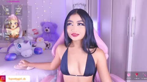 Snapshot of hazelbabee_ chatting on April 24, 8:11 pm Lynn online show from April 24, 8:11 pm