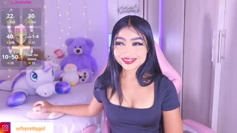 Snapshot of hazelbabee_ chatting on May 30, 8:55 am Lynn online show from May 30, 8:55 am