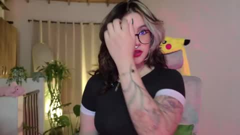 Snapshot of hazelbrownn23 chatting on July 5, 1:56 am Hazel Brown online show from July 5, 1:56 am