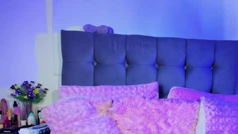 HAZZ SMITH online show from November 24, 6:29 pm