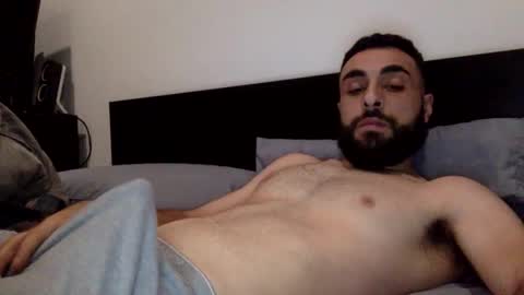 Snapshot of hbabian chatting on November 1, 11:12 am hbabian online show from November 1, 11:12 am