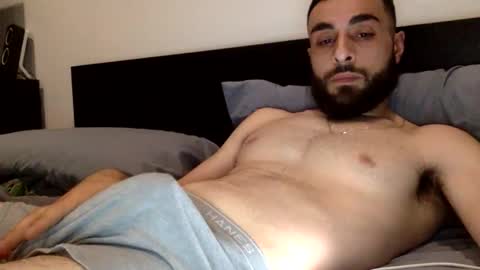 Snapshot of hbabian chatting on May 7, 7:36 am hbabian online show from May 7, 7:36 am