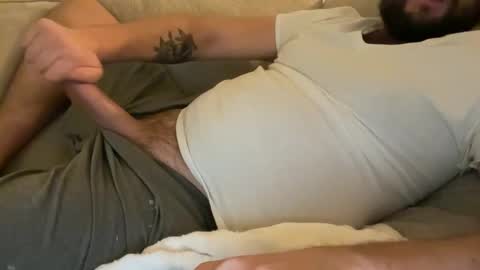 Snapshot of hddy1023 chatting on January 8, 6:41 am hddy1023 online show from January 8, 6:41 am