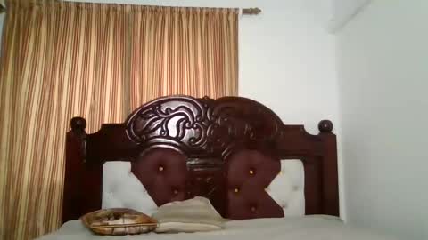 Snapshot of heart_star chatting on January 24, 10:43 am heart_star online show from January 24, 10:43 am