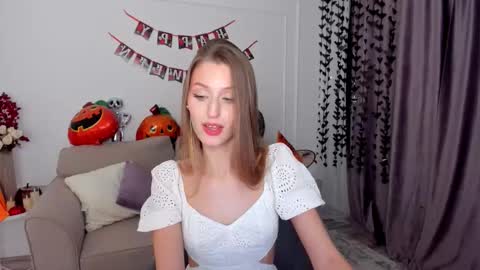 heartedlove_1 online show from October 20, 4:13 am