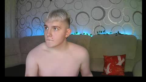 Snapshot of heatctrl chatting on February 13, 8:16 pm Justin online show from February 13, 8:16 pm