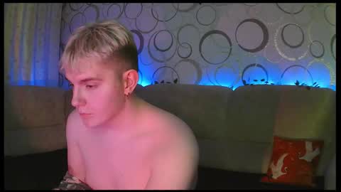 Snapshot of heatctrl chatting on February 22, 8:51 pm Justin online show from February 22, 8:51 pm