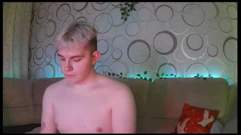 Snapshot of heatctrl chatting on February 23, 4:04 pm Justin online show from February 23, 4:04 pm