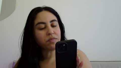 heatwavee online show from December 2, 2:19 pm