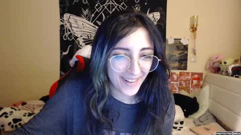 Snapshot of heavenlycreature chatting on February 28, 2:31 am Diana online show from February 28, 2:31 am