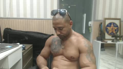 hebertgomes online show from December 31, 11:17 pm