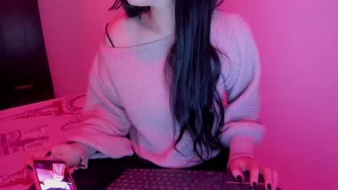   online show from November 12, 5:08 am