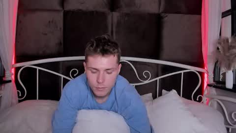 Snapshot of hector_spector chatting on October 1, 9:32 pm Hector online show from October 1, 9:32 pm