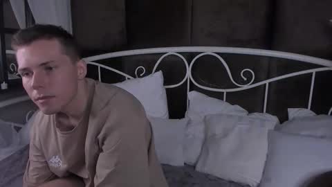 Snapshot of hector_spector chatting on November 6, 11:11 am Hector online show from November 6, 11:11 am