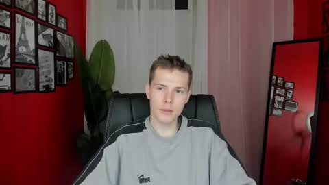 Snapshot of hector_spector chatting on November 8, 11:43 am Hector online show from November 8, 11:43 am