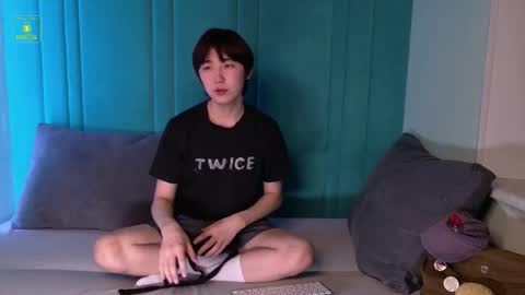 HEEJIN online show from March 21, 8:23 pm