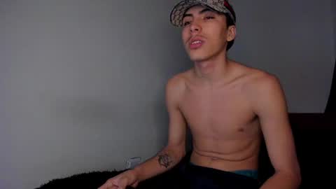 Snapshot of heellboy_ chatting on June 9, 2:01 am heellboy_ online show from June 9, 2:01 am