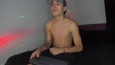 heellboy_ online show from July 8, 12:37 am