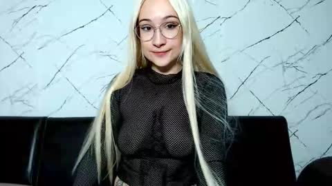 HeidiB0w online show from November 3, 7:31 am