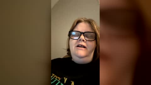 heidimackey2 online show from April 17, 3:04 pm