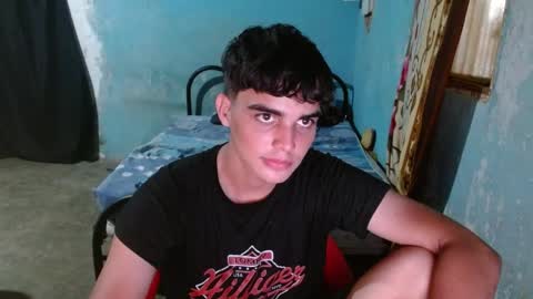 Snapshot of heiker__ chatting on May 21, 3:02 am heiker__ online show from May 21, 3:02 am