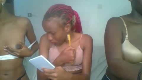 heilybunny online show from April 4, 9:29 am