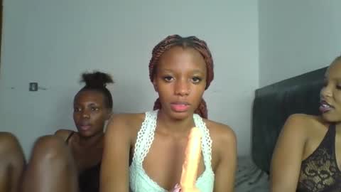 heilybunny online show from May 30, 10:01 am