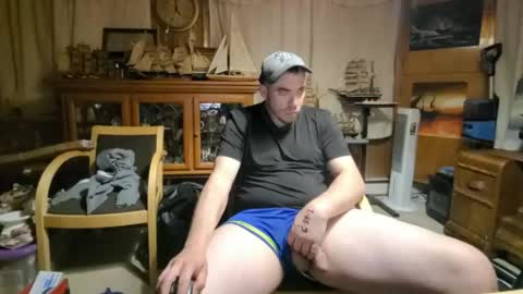 xxScubaStevexx online show from April 18, 5:00 am