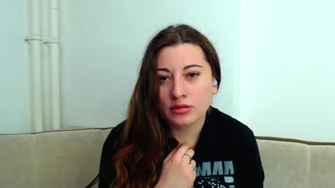 helen_adams_ online show from December 2, 4:53 am