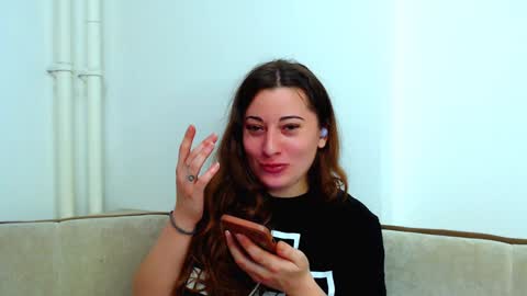 helen_adams_ online show from December 3, 5:31 am