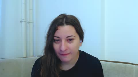 helen_adams_ online show from March 5, 8:10 am