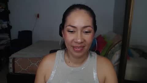 Helen online show from April 10, 6:12 pm