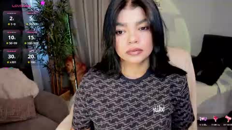 Snapshot of helen_miller chatting on July 21, 10:01 pm helen_miller online show from July 21, 10:01 pm