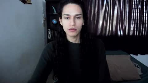 helena_spellman online show from April 21, 1:50 pm