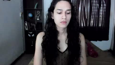 helena_spellman online show from June 25, 12:53 pm