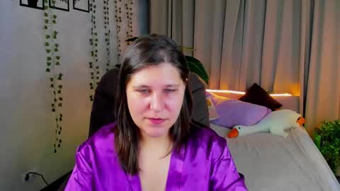 helenahoffmann online show from February 18, 4:19 am