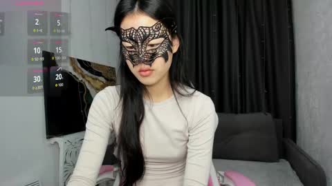 Snapshot of helenblazetrt chatting on May 3, 2:06 am Hi I am Helen online show from May 3, 2:06 am