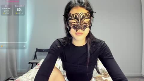 Snapshot of helenblazetrt chatting on May 19, 2:18 am Hi I am Helen online show from May 19, 2:18 am