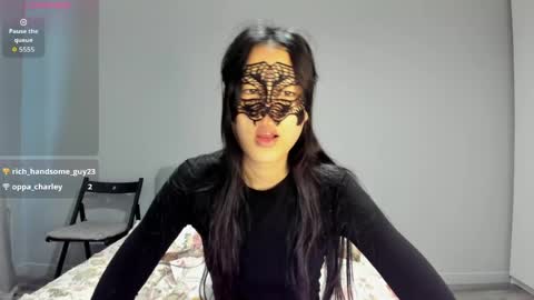 Snapshot of helenblazetrt chatting on June 1, 2:13 am Hi I am Helen online show from June 1, 2:13 am