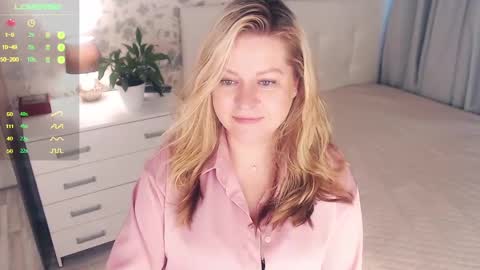 Snapshot of helenbonham chatting on January 5, 7:49 am Helena Bonham online show from January 5, 7:49 am