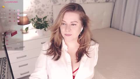 Snapshot of helenbonham chatting on October 7, 3:09 pm Helena Bonham online show from October 7, 3:09 pm