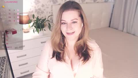 Snapshot of helenbonham chatting on October 8, 2:25 pm Helena Bonham online show from October 8, 2:25 pm