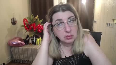 helenenigma online show from February 20, 1:46 am